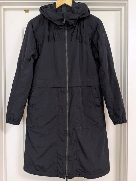lululemon athletica Jackets & Blazers - Lululemon Easy As Jacket Black Hooded Full Zip Size 8